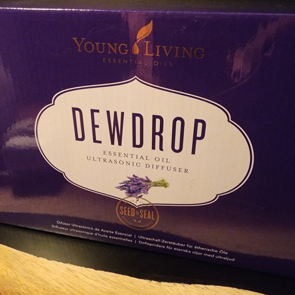 Young Living Dewdrop Diffuser - Picture 2 of 5